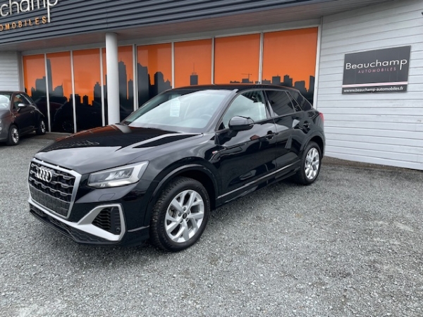 AUDI Q2